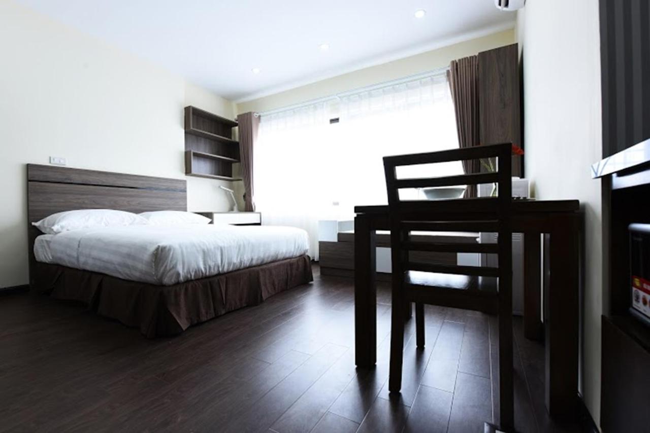 Granda Legend Apartment Hanoi Esterno foto